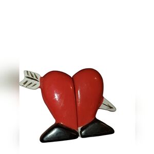 Vintage heart and arrow salt and pepper shakers